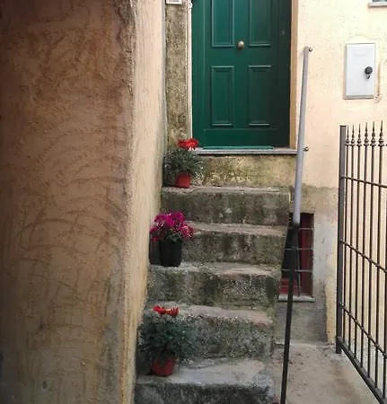 Holiday home Casa Ginepro Sarola
